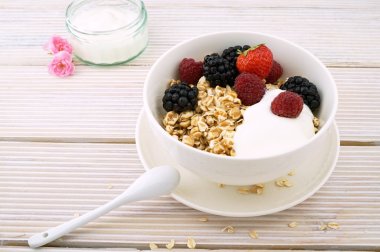 Avena con frutas y frutos secos